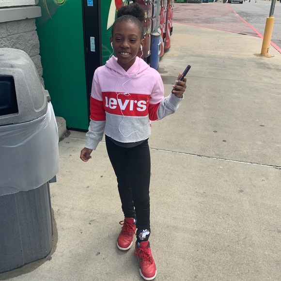 Levi's Girls Color Block Crop Hoodie - Picture 7 of 8